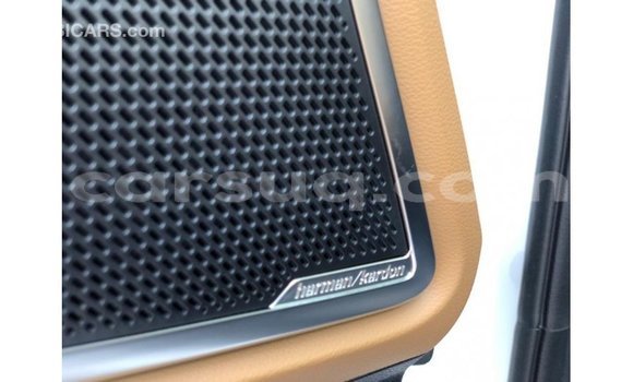 Acheter Import Voiture Kia Carens Blanc à Import - Dubai, Barh el Gazel Acheter Import Voiture Kia Carens Blanc à Import - Dubai, Barh el Gazel