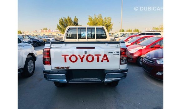 Buy Import Toyota Hilux White Car in Import - Dubai in Barh el Gazel Buy Import Toyota Hilux White Car in Import - Dubai in Barh el Gazel