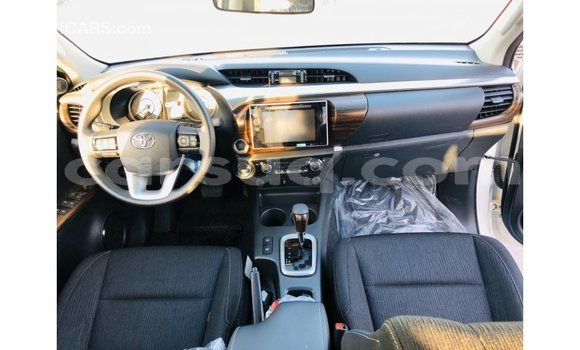 Buy Import Toyota Hilux White Car in Import - Dubai in Barh el Gazel Buy Import Toyota Hilux White Car in Import - Dubai in Barh el Gazel