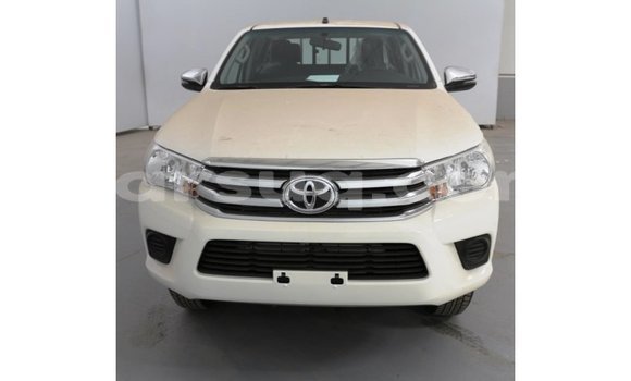 Acheter Import Voiture Toyota Hilux Blanc à Import - Dubai, Barh el Gazel Acheter Import Voiture Toyota Hilux Blanc à Import - Dubai, Barh el Gazel