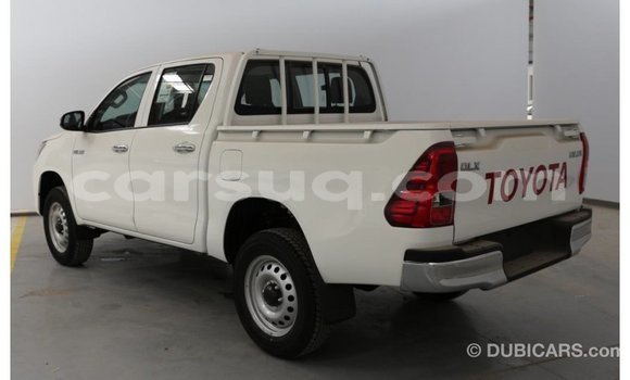 Acheter Import Voiture Toyota Hilux Blanc à Import - Dubai, Barh el Gazel Acheter Import Voiture Toyota Hilux Blanc à Import - Dubai, Barh el Gazel
