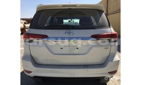 Acheter Import Voiture Toyota Fortuner Blanc à Import - Dubai, Barh el Gazel Acheter Import Voiture Toyota Fortuner Blanc à Import - Dubai, Barh el Gazel