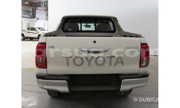 Acheter Import Voiture Toyota Hilux Blanc à Import - Dubai, Barh el Gazel Acheter Import Voiture Toyota Hilux Blanc à Import - Dubai, Barh el Gazel
