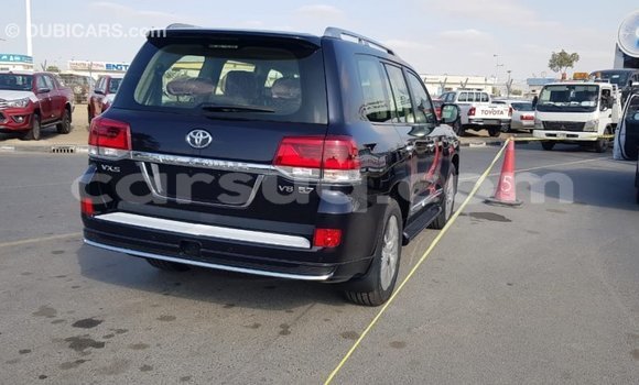 Acheter Import Voiture Toyota Land Cruiser Noir à Import - Dubai, Barh el Gazel Acheter Import Voiture Toyota Land Cruiser Noir à Import - Dubai, Barh el Gazel