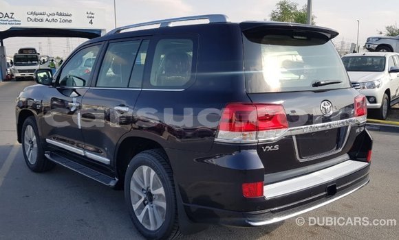 Acheter Import Voiture Toyota Land Cruiser Noir à Import - Dubai, Barh el Gazel Acheter Import Voiture Toyota Land Cruiser Noir à Import - Dubai, Barh el Gazel
