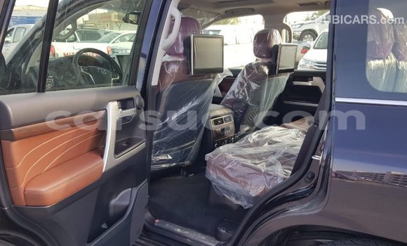 Acheter Import Voiture Toyota Land Cruiser Noir à Import - Dubai, Barh el Gazel Acheter Import Voiture Toyota Land Cruiser Noir à Import - Dubai, Barh el Gazel