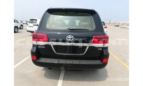 Acheter Import Voiture Toyota Land Cruiser Noir à Import - Dubai, Barh el Gazel Acheter Import Voiture Toyota Land Cruiser Noir à Import - Dubai, Barh el Gazel