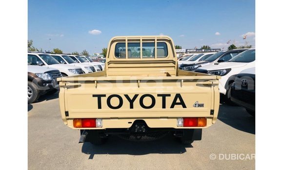 Buy Import Toyota Land Cruiser Beige Car in Import - Dubai in Barh el Gazel Buy Import Toyota Land Cruiser Beige Car in Import - Dubai in Barh el Gazel
