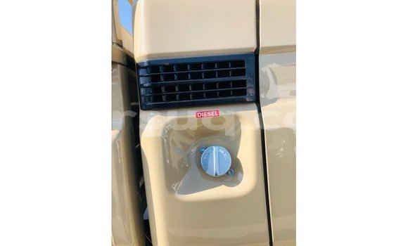 Buy Import Toyota Land Cruiser Beige Car in Import - Dubai in Barh el Gazel Buy Import Toyota Land Cruiser Beige Car in Import - Dubai in Barh el Gazel