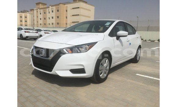 Acheter Import Voiture Nissan Sunny Blanc à Import - Dubai, Barh el Gazel