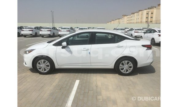 Acheter Import Voiture Nissan Sunny Blanc à Import - Dubai, Barh el Gazel Acheter Import Voiture Nissan Sunny Blanc à Import - Dubai, Barh el Gazel