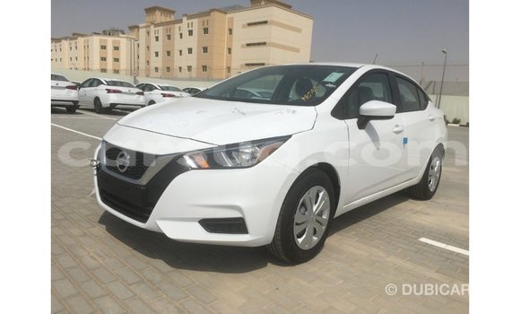 Acheter Import Voiture Nissan Sunny Blanc à Import - Dubai, Barh el Gazel Acheter Import Voiture Nissan Sunny Blanc à Import - Dubai, Barh el Gazel