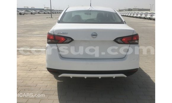 Acheter Import Voiture Nissan Sunny Blanc à Import - Dubai, Barh el Gazel Acheter Import Voiture Nissan Sunny Blanc à Import - Dubai, Barh el Gazel