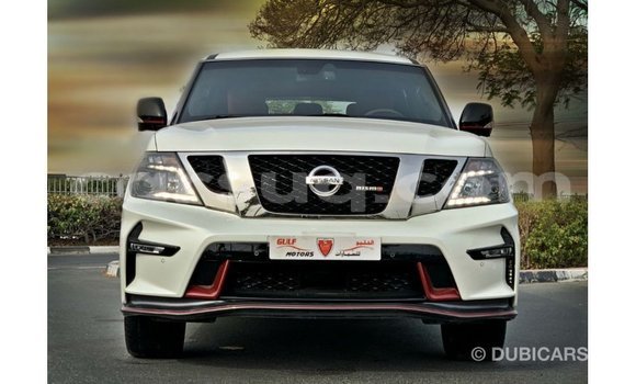 Acheter Import Voiture Nissan Patrol Blanc à Import - Dubai, Barh el Gazel Acheter Import Voiture Nissan Patrol Blanc à Import - Dubai, Barh el Gazel