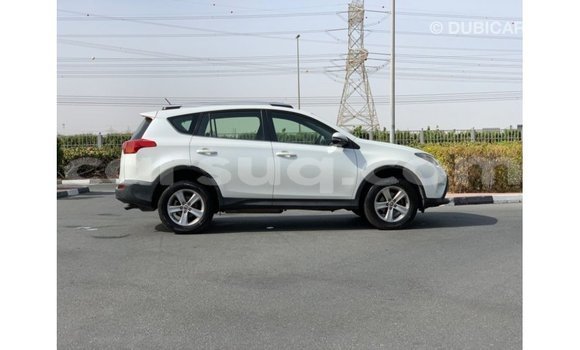 Acheter Import Voiture Toyota 4Runner Blanc à Import - Dubai, Barh el Gazel Acheter Import Voiture Toyota 4Runner Blanc à Import - Dubai, Barh el Gazel