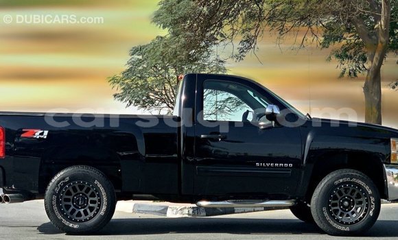 Acheter Import Voiture Chevrolet Silverado Noir à Import - Dubai, Barh el Gazel Acheter Import Voiture Chevrolet Silverado Noir à Import - Dubai, Barh el Gazel