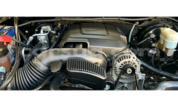 Acheter Import Voiture Chevrolet Silverado Noir à Import - Dubai, Barh el Gazel Acheter Import Voiture Chevrolet Silverado Noir à Import - Dubai, Barh el Gazel