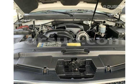 Acheter Import Voiture Chevrolet Tahoe Blanc à Import - Dubai, Barh el Gazel Acheter Import Voiture Chevrolet Tahoe Blanc à Import - Dubai, Barh el Gazel