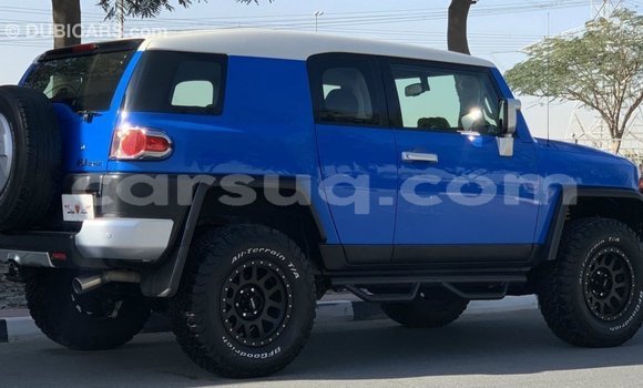 Acheter Import Voiture Toyota FJ Cruiser Bleu à Import - Dubai, Barh el Gazel Acheter Import Voiture Toyota FJ Cruiser Bleu à Import - Dubai, Barh el Gazel
