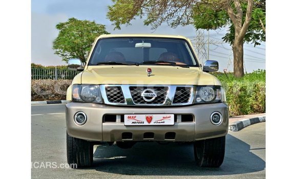 Acheter Import Voiture Nissan Patrol Beige à Import - Dubai, Barh el Gazel Acheter Import Voiture Nissan Patrol Beige à Import - Dubai, Barh el Gazel