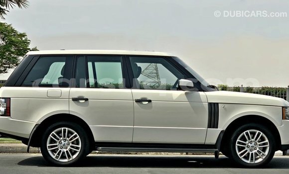 Buy Import Land Rover Range Rover White Car in Import - Dubai in Barh el Gazel Buy Import Land Rover Range Rover White Car in Import - Dubai in Barh el Gazel
