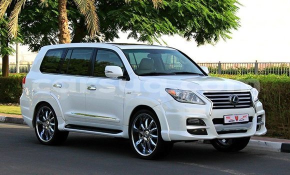 Acheter Import Voiture Lexus LX Blanc à Import - Dubai, Barh el Gazel Acheter Import Voiture Lexus LX Blanc à Import - Dubai, Barh el Gazel
