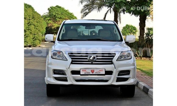Acheter Import Voiture Lexus LX Blanc à Import - Dubai, Barh el Gazel Acheter Import Voiture Lexus LX Blanc à Import - Dubai, Barh el Gazel
