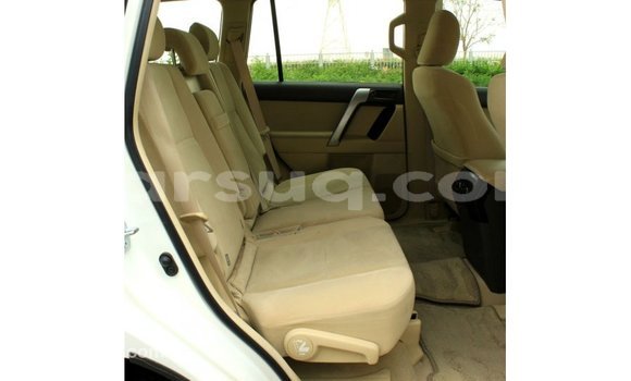 Acheter Import Voiture Toyota Prado Blanc à Import - Dubai, Barh el Gazel Acheter Import Voiture Toyota Prado Blanc à Import - Dubai, Barh el Gazel