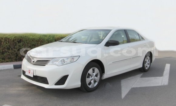 Acheter Import Voiture Toyota Camry Blanc à Import - Dubai, Barh el Gazel Acheter Import Voiture Toyota Camry Blanc à Import - Dubai, Barh el Gazel