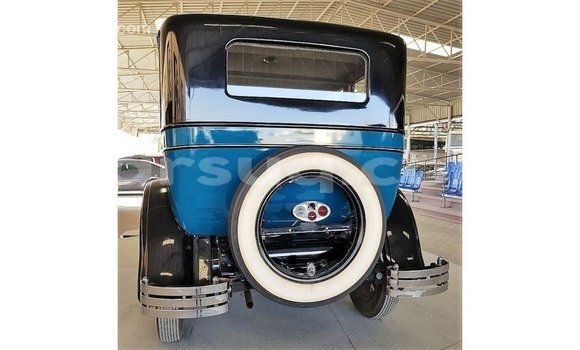 Acheter Import Voiture Buick Electra Bleu à Import - Dubai, Barh el Gazel Acheter Import Voiture Buick Electra Bleu à Import - Dubai, Barh el Gazel