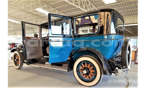 Acheter Import Voiture Buick Electra Bleu à Import - Dubai, Barh el Gazel Acheter Import Voiture Buick Electra Bleu à Import - Dubai, Barh el Gazel