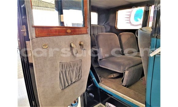 Acheter Import Voiture Buick Electra Bleu à Import - Dubai, Barh el Gazel Acheter Import Voiture Buick Electra Bleu à Import - Dubai, Barh el Gazel