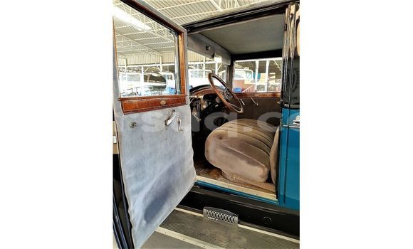 Acheter Import Voiture Buick Electra Bleu à Import - Dubai, Barh el Gazel Acheter Import Voiture Buick Electra Bleu à Import - Dubai, Barh el Gazel