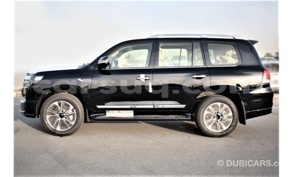 Acheter Import Voiture Toyota Land Cruiser Noir à Import - Dubai, Barh el Gazel Acheter Import Voiture Toyota Land Cruiser Noir à Import - Dubai, Barh el Gazel