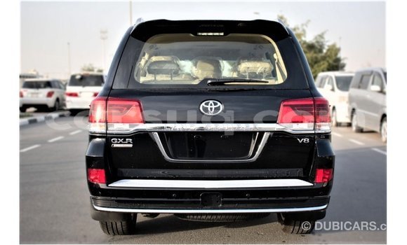 Acheter Import Voiture Toyota Land Cruiser Noir à Import - Dubai, Barh el Gazel Acheter Import Voiture Toyota Land Cruiser Noir à Import - Dubai, Barh el Gazel