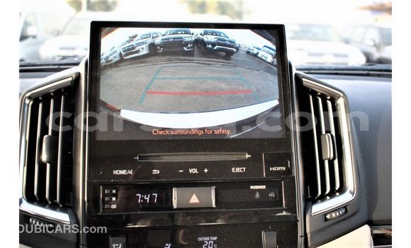 Acheter Import Voiture Toyota Land Cruiser Noir à Import - Dubai, Barh el Gazel Acheter Import Voiture Toyota Land Cruiser Noir à Import - Dubai, Barh el Gazel