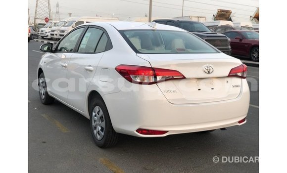 Acheter Import Voiture Toyota Yaris Blanc à Import - Dubai, Barh el Gazel Acheter Import Voiture Toyota Yaris Blanc à Import - Dubai, Barh el Gazel