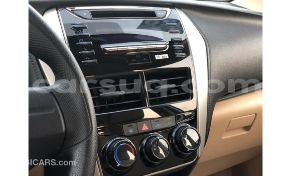 Acheter Import Voiture Toyota Yaris Blanc à Import - Dubai, Barh el Gazel Acheter Import Voiture Toyota Yaris Blanc à Import - Dubai, Barh el Gazel