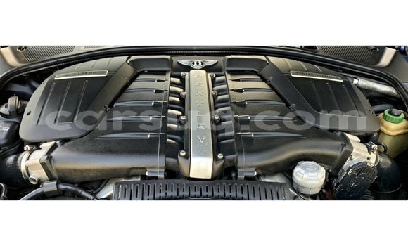 Acheter Import Voiture Bentley Continental Flying Spur Bleu à Import - Dubai, Barh el Gazel Acheter Import Voiture Bentley Continental Flying Spur Bleu à Import - Dubai, Barh el Gazel