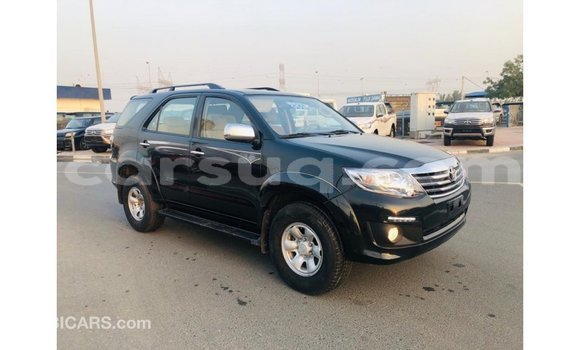 Acheter Import Voiture Toyota Fortuner Noir à Import - Dubai, Barh el Gazel Acheter Import Voiture Toyota Fortuner Noir à Import - Dubai, Barh el Gazel