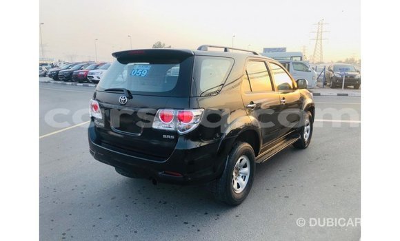 Acheter Import Voiture Toyota Fortuner Noir à Import - Dubai, Barh el Gazel Acheter Import Voiture Toyota Fortuner Noir à Import - Dubai, Barh el Gazel