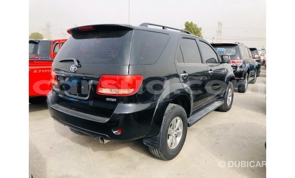 Acheter Import Voiture Toyota Fortuner Noir à Import - Dubai, Barh el Gazel Acheter Import Voiture Toyota Fortuner Noir à Import - Dubai, Barh el Gazel