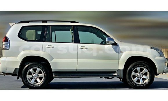 Acheter Import Voiture Toyota Prado Blanc à Import - Dubai, Barh el Gazel Acheter Import Voiture Toyota Prado Blanc à Import - Dubai, Barh el Gazel