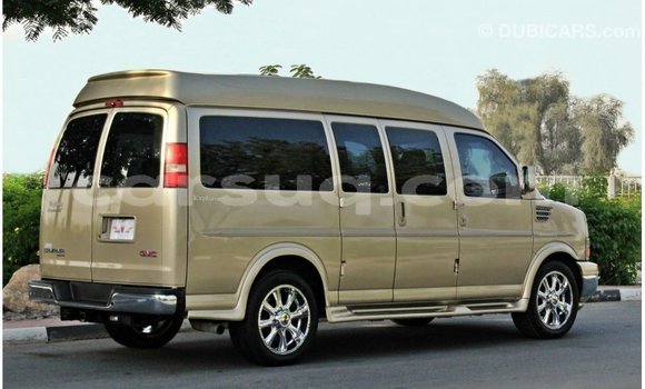 Acheter Import Voiture GMC Acadia Autre à Import - Dubai, Barh el Gazel Acheter Import Voiture GMC Acadia Autre à Import - Dubai, Barh el Gazel