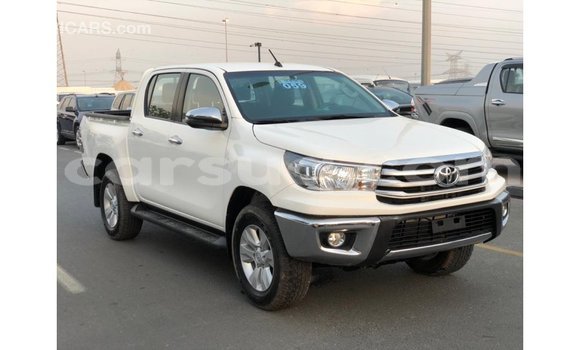 Buy Import Toyota Hilux White Car in Import - Dubai in Barh el Gazel Buy Import Toyota Hilux White Car in Import - Dubai in Barh el Gazel