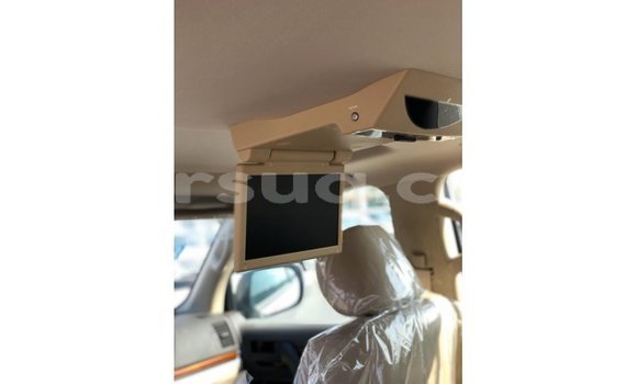 Acheter Import Voiture Toyota Land Cruiser Blanc à Import - Dubai, Barh el Gazel Acheter Import Voiture Toyota Land Cruiser Blanc à Import - Dubai, Barh el Gazel