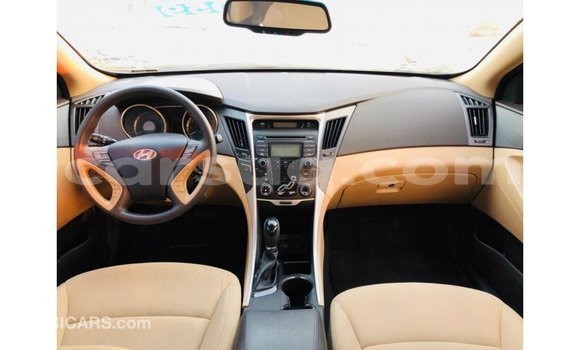 Acheter Import Voiture Hyundai Sonata Rouge à Import - Dubai, Barh el Gazel Acheter Import Voiture Hyundai Sonata Rouge à Import - Dubai, Barh el Gazel