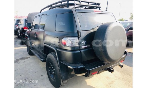 Acheter Import Voiture Toyota FJ Cruiser Noir à Import - Dubai, Barh el Gazel Acheter Import Voiture Toyota FJ Cruiser Noir à Import - Dubai, Barh el Gazel