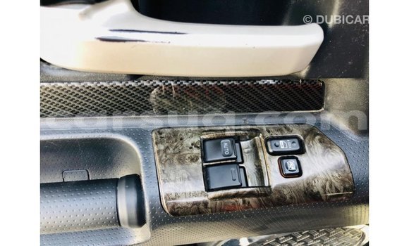 Acheter Import Voiture Toyota FJ Cruiser Noir à Import - Dubai, Barh el Gazel Acheter Import Voiture Toyota FJ Cruiser Noir à Import - Dubai, Barh el Gazel