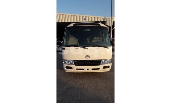 Acheter Import Voiture Toyota Coaster Blanc à Import - Dubai, Barh el Gazel